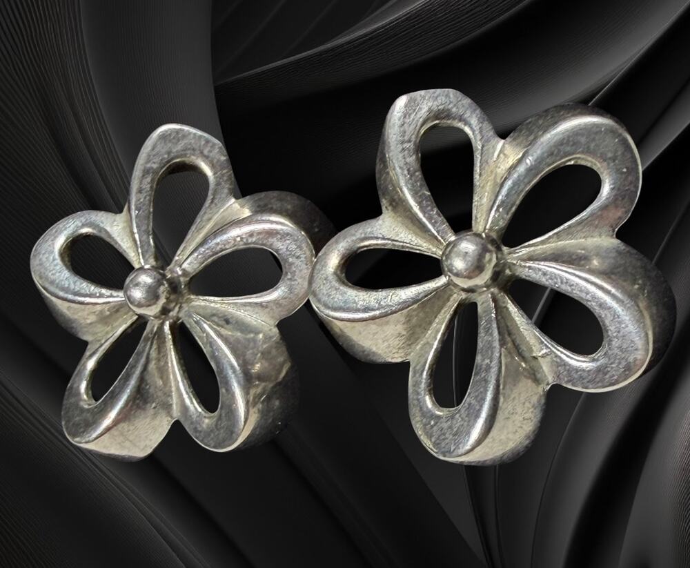 Vintage Silver Tone Flower Clip On Earrings Openwork Floral 1 Inch